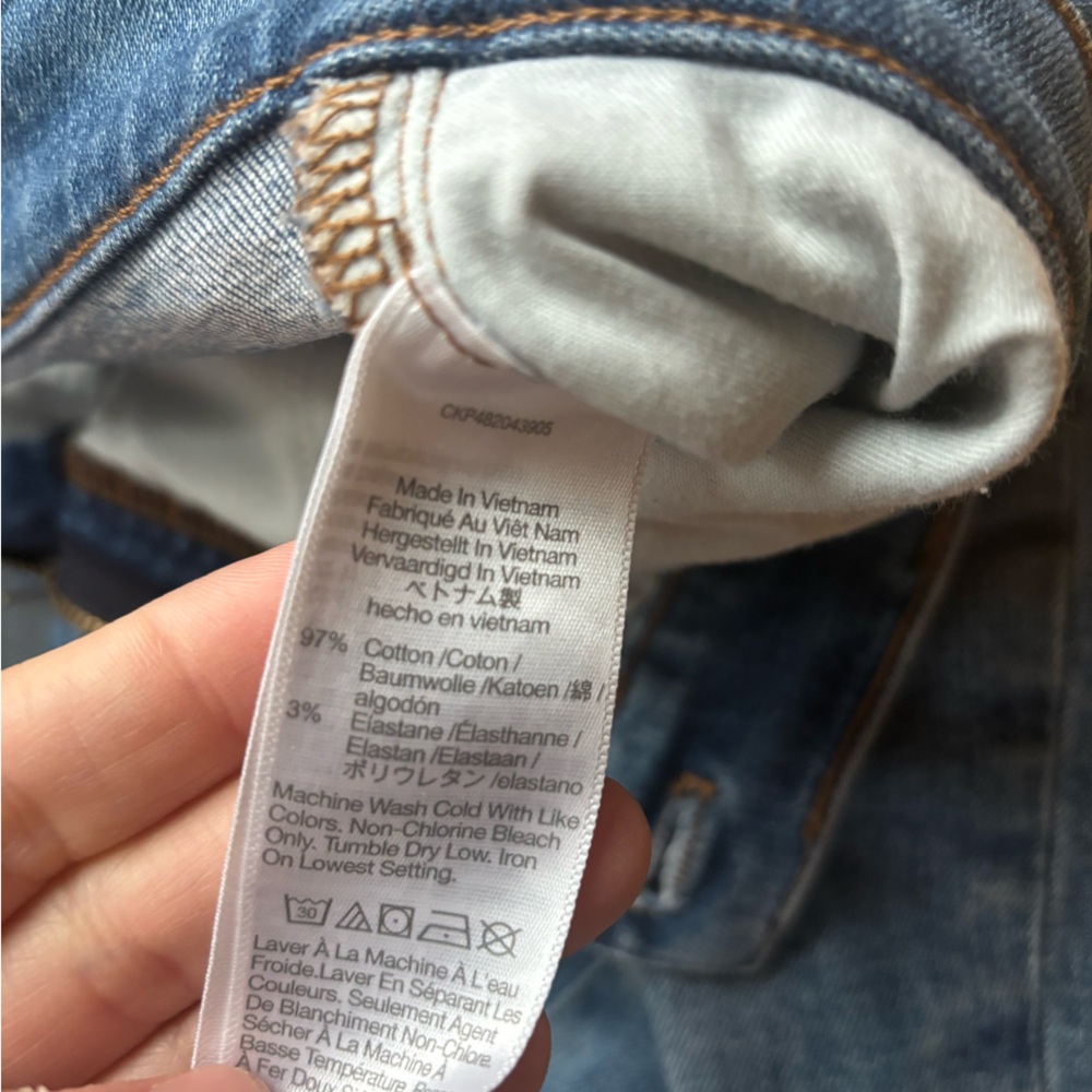 Madewell Mid Rise Kick Out Jeans - Picture 10 of 10